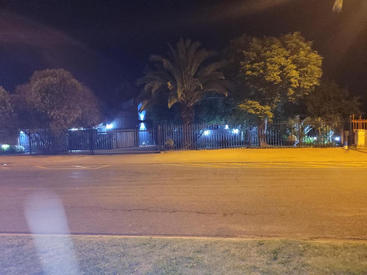 Ayana Bnb Bloemfontein Exterior foto